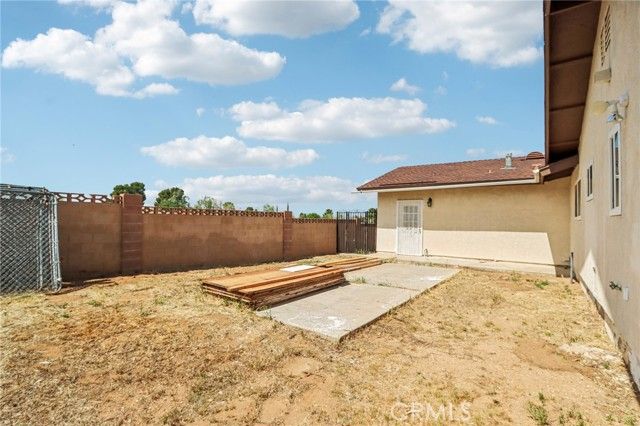5209 W Avenue M8, Lancaster, CA 93536