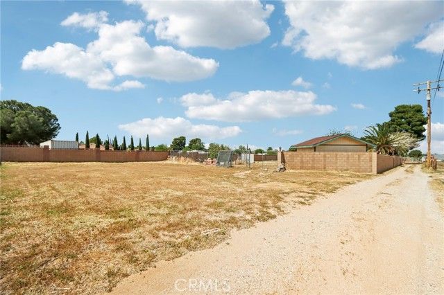 5209 W Avenue M8, Lancaster, CA 93536