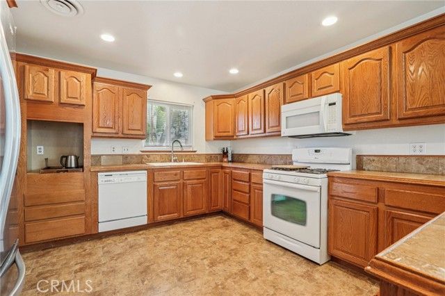 5209 W Avenue M8, Lancaster, CA 93536