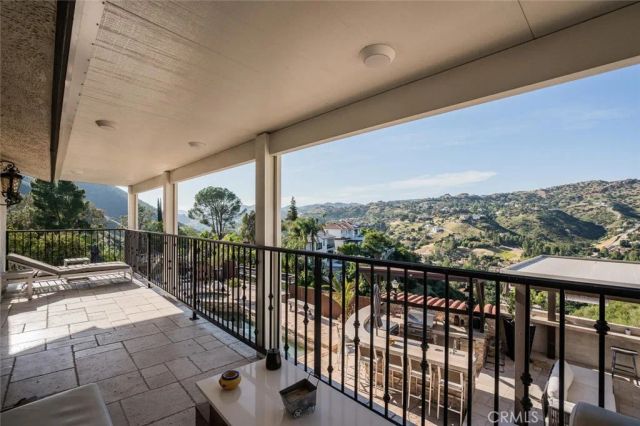 76 Flintlock, Bell Canyon, CA 91307