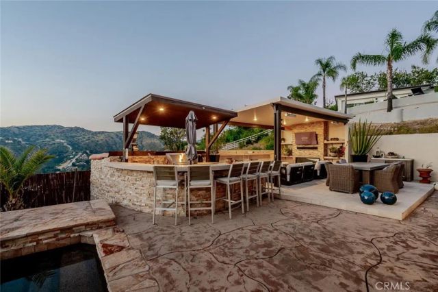 76 Flintlock, Bell Canyon, CA 91307
