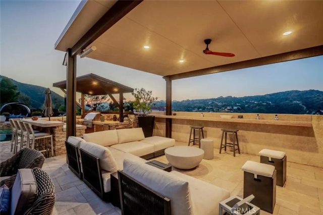 76 Flintlock, Bell Canyon, CA 91307