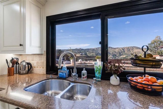 76 Flintlock, Bell Canyon, CA 91307