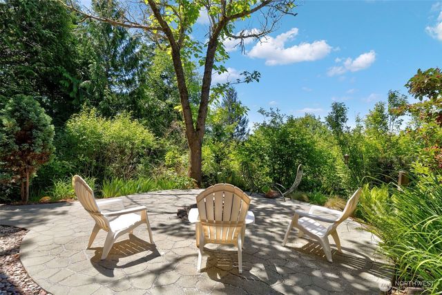 27170 Woodpecker Hill Road NE, Poulsbo, WA 98370