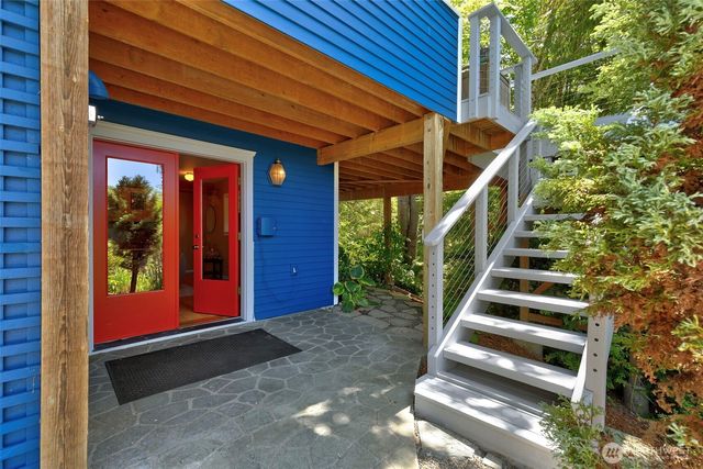 27170 Woodpecker Hill Road NE, Poulsbo, WA 98370