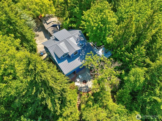 27170 Woodpecker Hill Road NE, Poulsbo, WA 98370