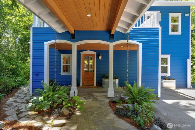 27170 Woodpecker Hill Road NE, Poulsbo, WA 98370