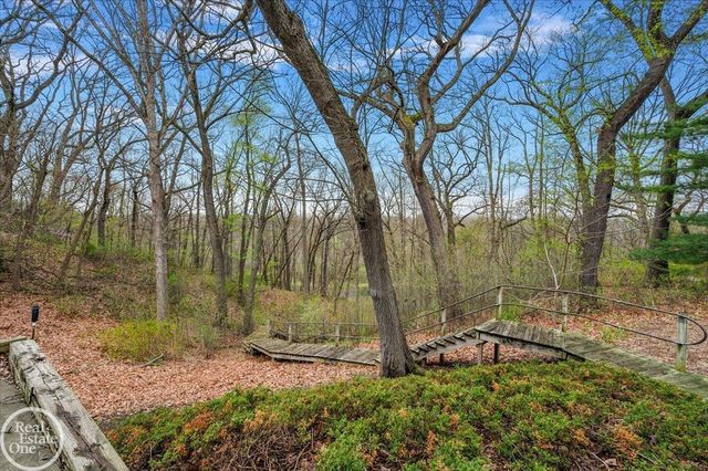 3750 Orion Road, Oakland Twp, MI 48363
