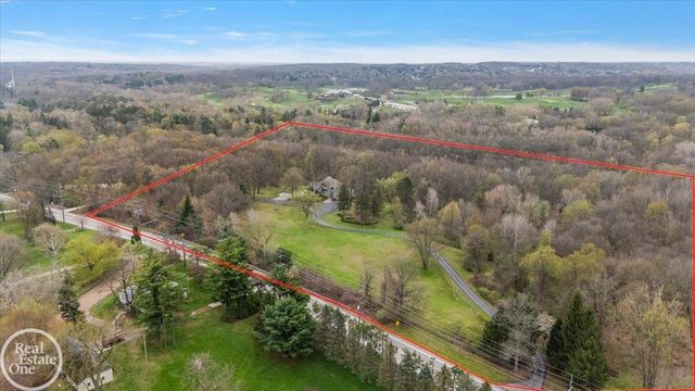 3750 Orion Road, Oakland Twp, MI 48363