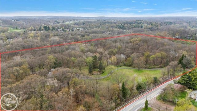 3750 Orion Road, Oakland Twp, MI 48363