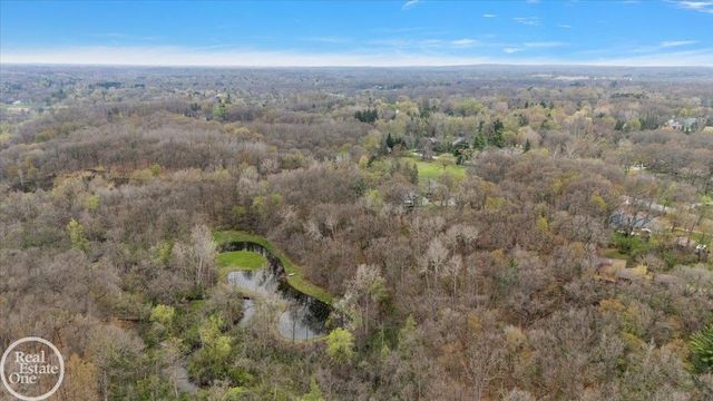 3750 Orion Road, Oakland Twp, MI 48363