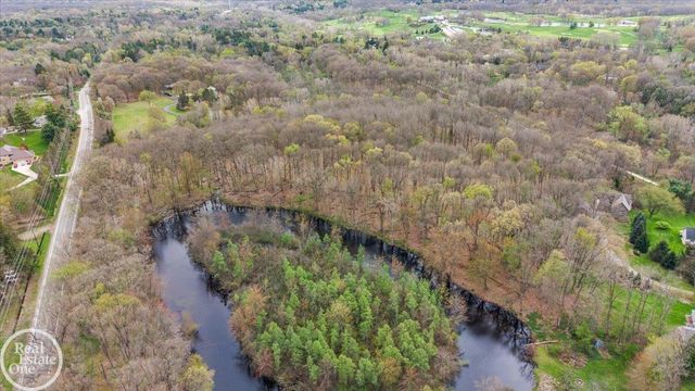 3750 Orion Road, Oakland Twp, MI 48363