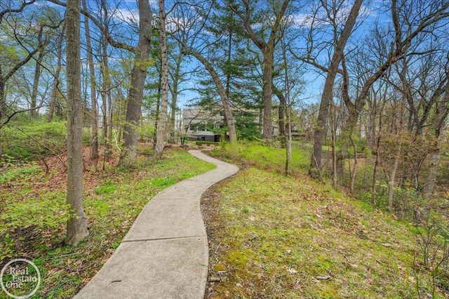 3750 Orion Road, Oakland Twp, MI 48363