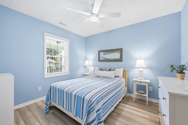 601 Hillside Dr N Apt 2124, North Myrtle Beach, SC 29582