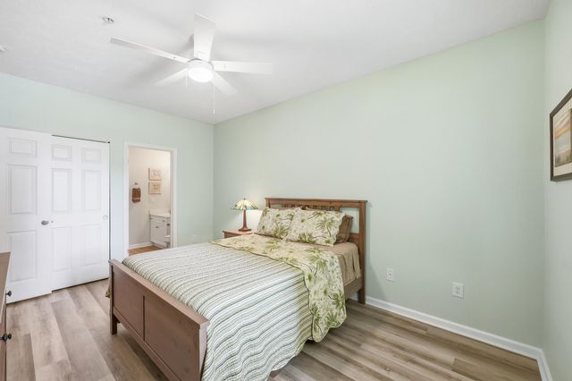 601 Hillside Dr N Apt 2124, North Myrtle Beach, SC 29582