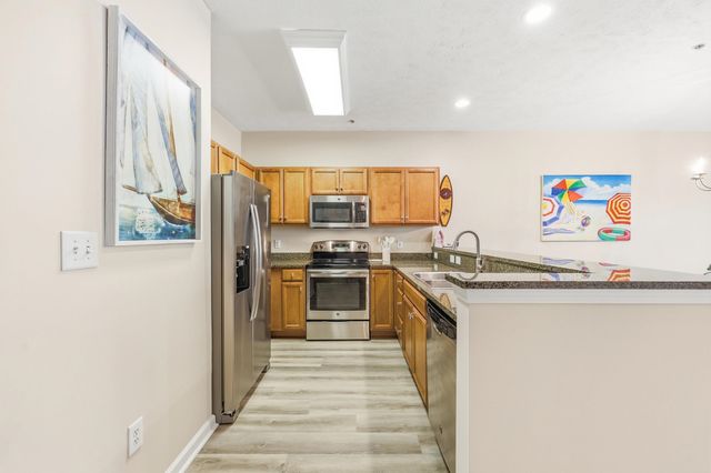 601 Hillside Dr N Apt 2124, North Myrtle Beach, SC 29582