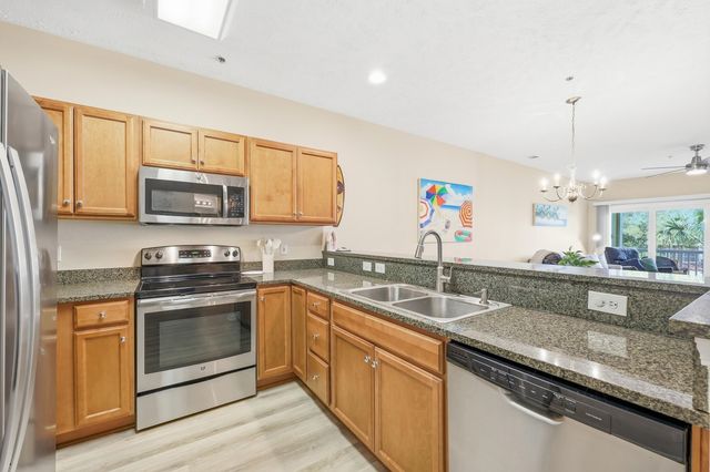 601 Hillside Dr N Apt 2124, North Myrtle Beach, SC 29582