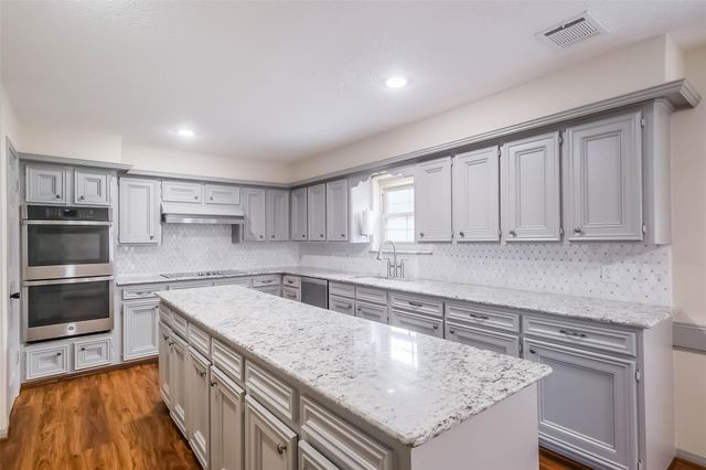 11814 Drexelbrook Drive, Houston, TX 77077