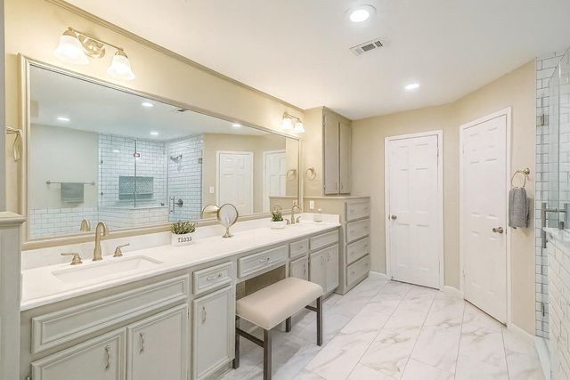 11814 Drexelbrook Drive, Houston, TX 77077