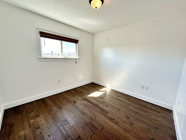 266 Lexington St 3, Boston, MA 02128