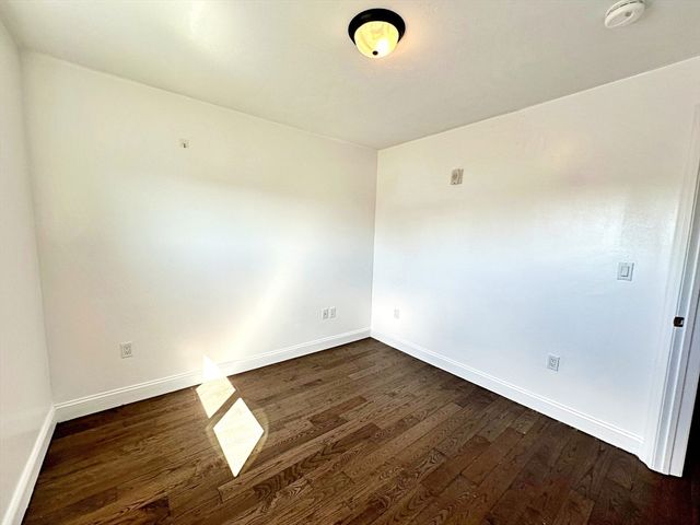 266 Lexington St 3, Boston, MA 02128