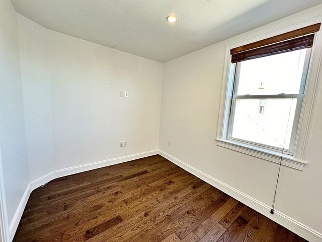 266 Lexington St 3, Boston, MA 02128