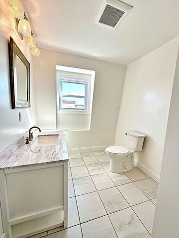 266 Lexington St 3, Boston, MA 02128