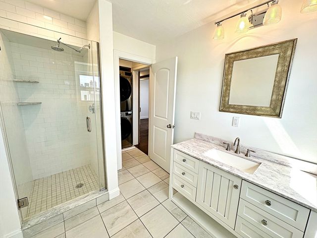 266 Lexington St 3, Boston, MA 02128