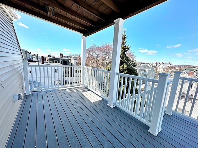 266 Lexington St 3, Boston, MA 02128