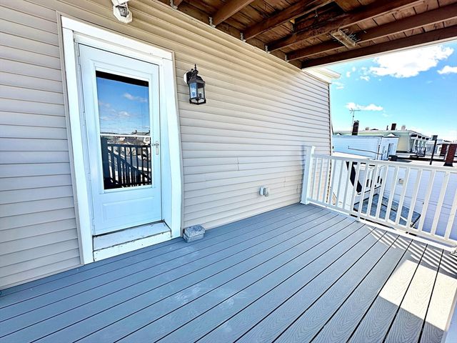 266 Lexington St 3, Boston, MA 02128