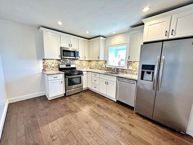 266 Lexington St 3, Boston, MA 02128