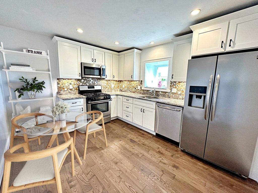 266 Lexington St 3, Boston, MA 02128