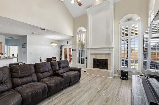 27 Monterey Drive, Trophy Club, TX 76262