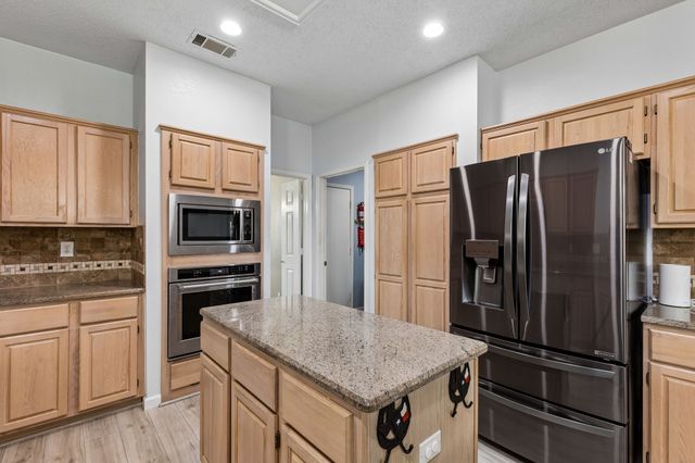 27 Monterey Drive, Trophy Club, TX 76262
