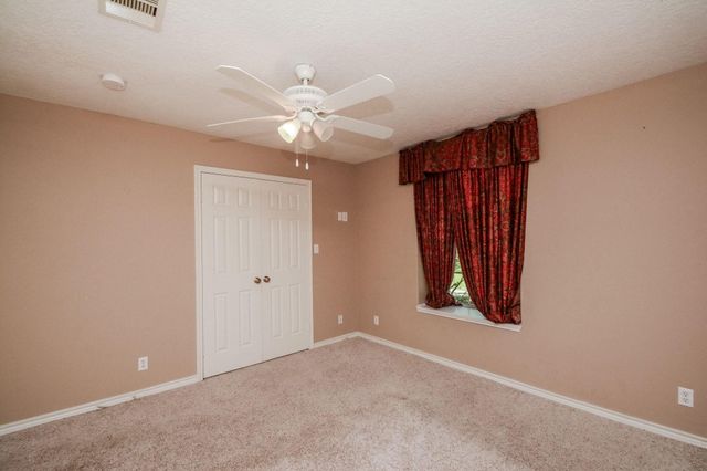 547 Sandra Court, Conroe, TX 77302