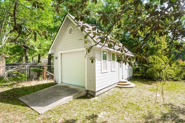 547 Sandra Court, Conroe, TX 77302