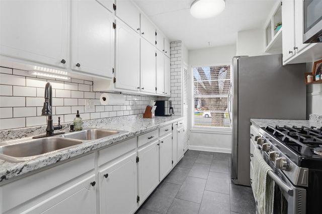 1315 Lamar Street S, Weatherford, TX 76086