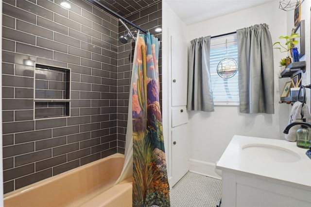 1315 Lamar Street S, Weatherford, TX 76086