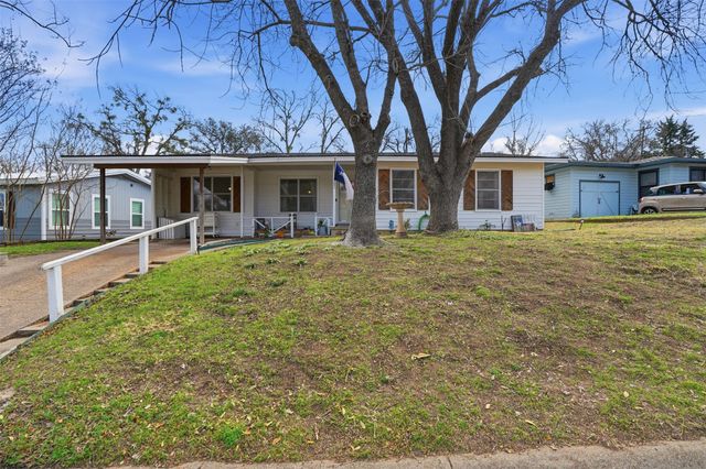 1315 Lamar Street S, Weatherford, TX 76086