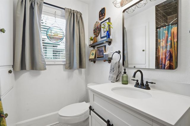 1315 Lamar Street S, Weatherford, TX 76086