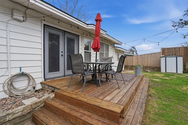 1315 Lamar Street S, Weatherford, TX 76086