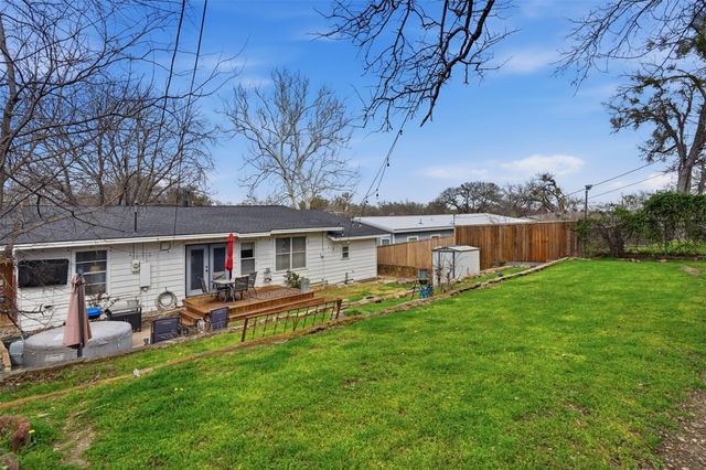 1315 Lamar Street S, Weatherford, TX 76086