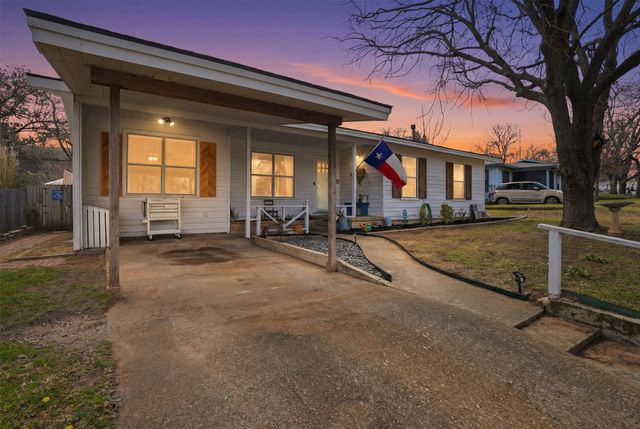 1315 Lamar Street S, Weatherford, TX 76086