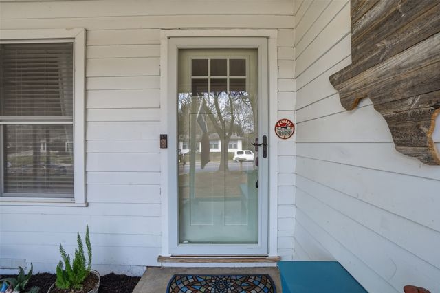 1315 Lamar Street S, Weatherford, TX 76086