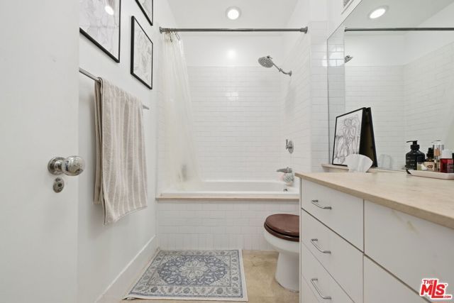257 S Spring Street 2M, Los Angeles, CA 90012