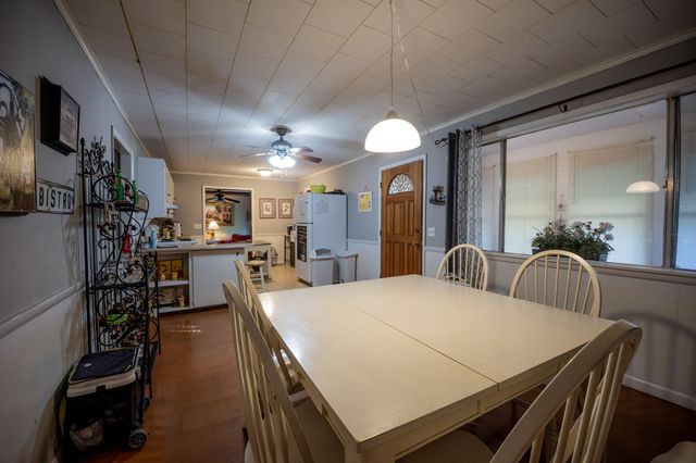 23397 County Road 323, Hermitage, MO 65668