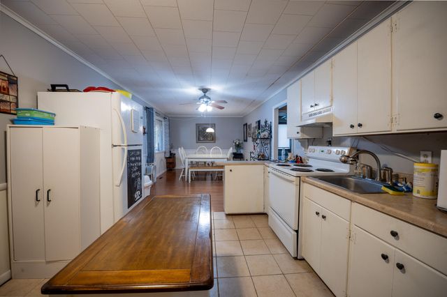 23397 County Road 323, Hermitage, MO 65668