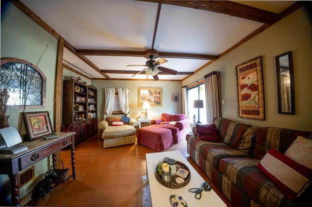 23397 County Road 323, Hermitage, MO 65668