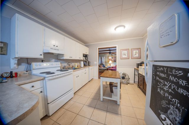 23397 County Road 323, Hermitage, MO 65668