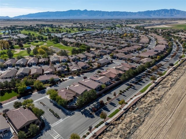 5226 Lignum Avenue 1, Pahrump, NV 89061